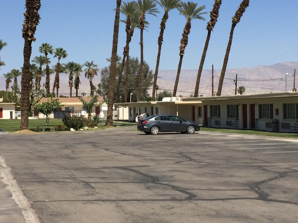 Western Sands Motel Indio Kültér fotó