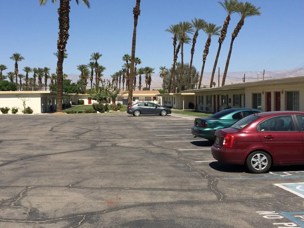 Western Sands Motel Indio Kültér fotó