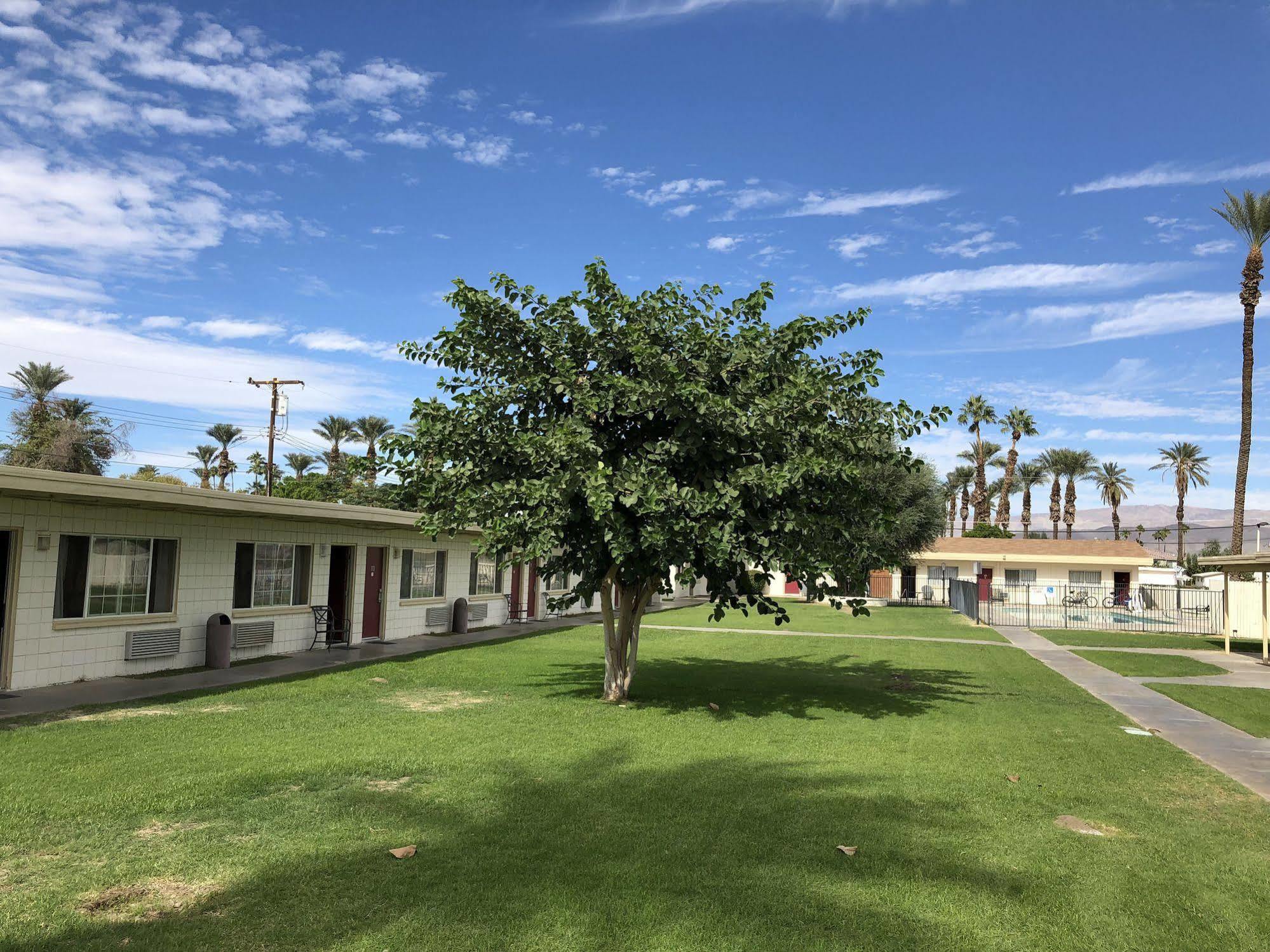 Western Sands Motel Indio Kültér fotó