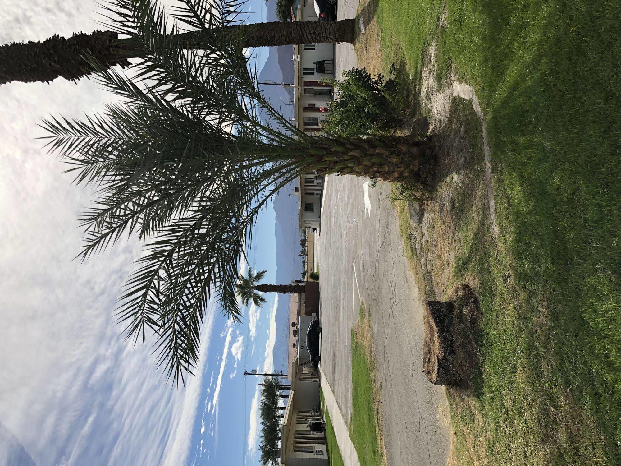 Western Sands Motel Indio Kültér fotó